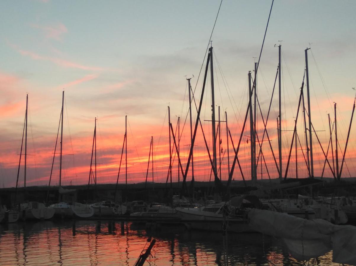 Pfahlbau Sunset I Toplage Elektroboot Inklusive Rust Exterior photo